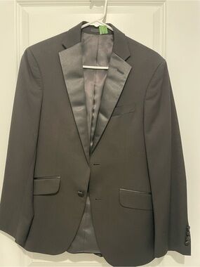 Kenneth Cole Reaction Men's Black Satin-Lapel Tuxedo